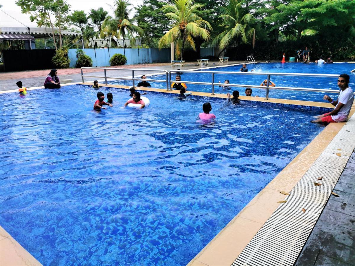 B - Lagoon Water Themepark Suite Melaka Town Εξωτερικό φωτογραφία